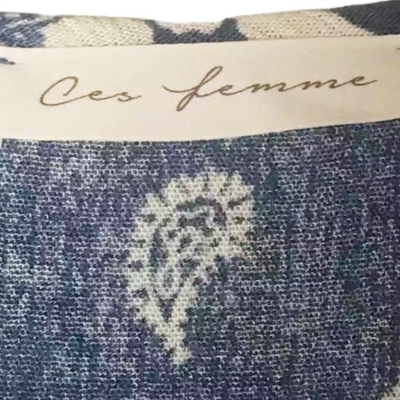 CES Femme Floral Smocking Boho Blue White Dress Size Small Runs large - Picture 7 of 16